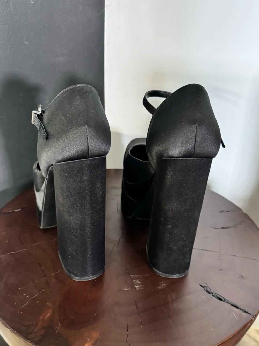 Gianni Bini Roya matte satin ankle strap double platform heels